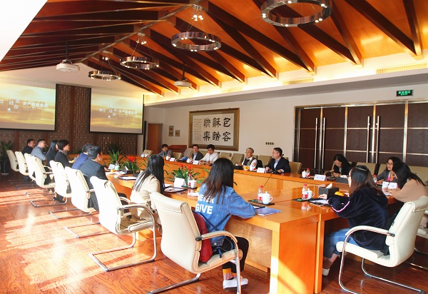浙江大學(xué)金融研究院領(lǐng)導(dǎo)一行到訪天堂硅谷考察調(diào)研